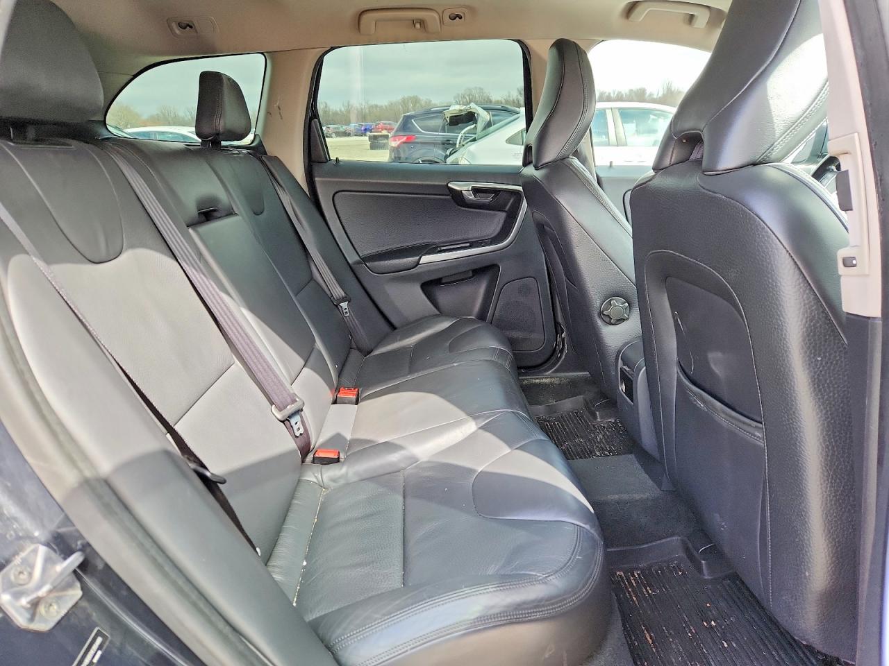 VOLVO XC60 T6 2013