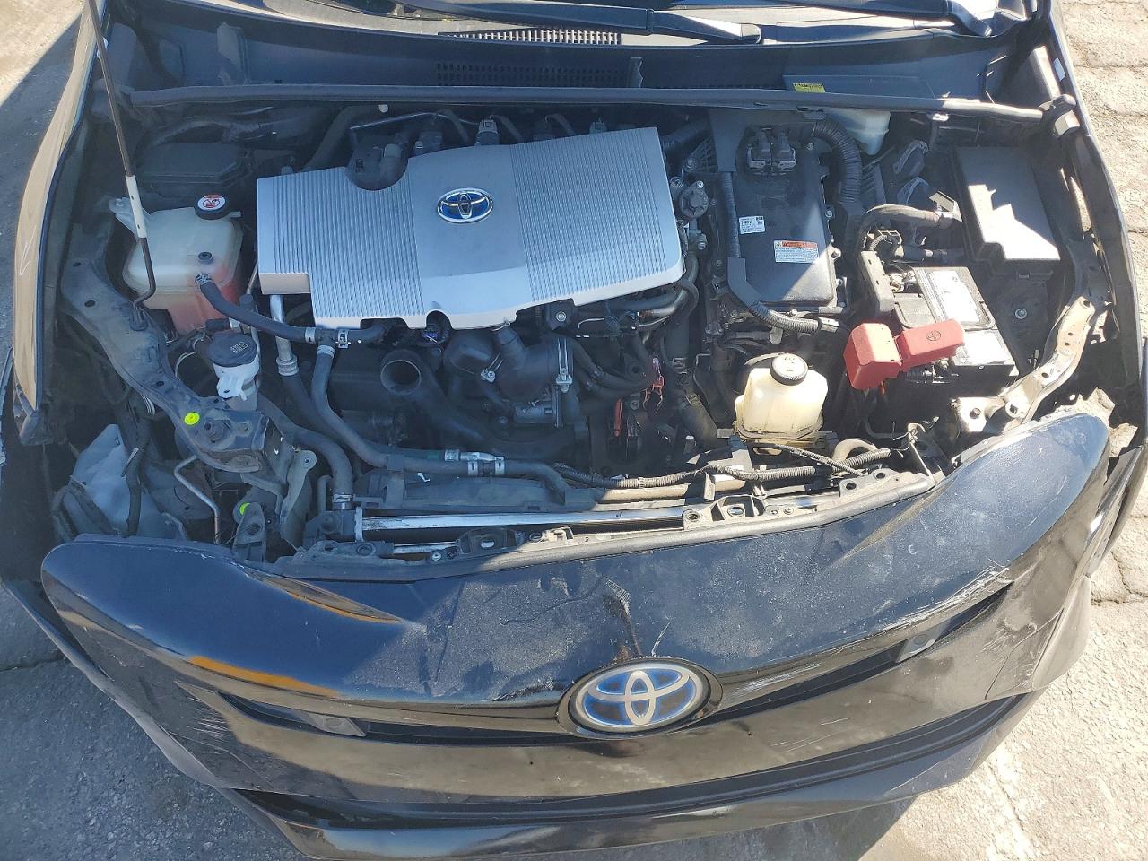 TOYOTA PRIUS TWO 2017