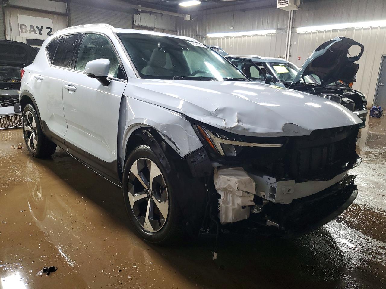 VOLVO XC40 PLUS 2023