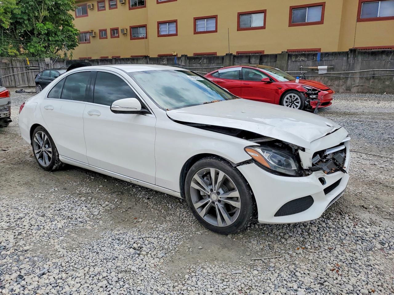 MERCEDES-BENZ C 300 4MATIC 2014