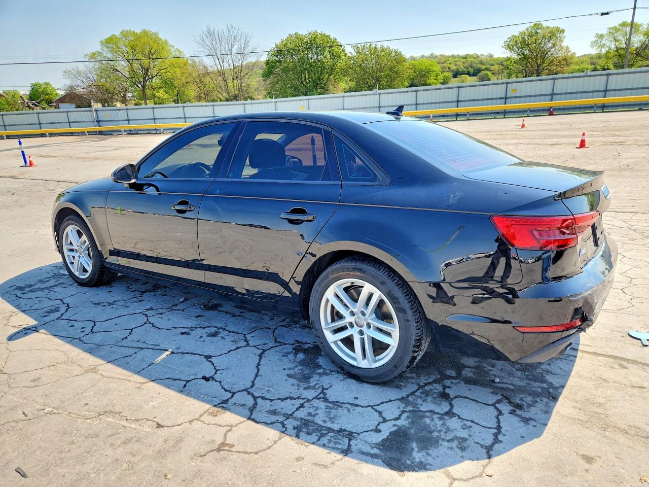 AUDI A4 PREMIUM 2017