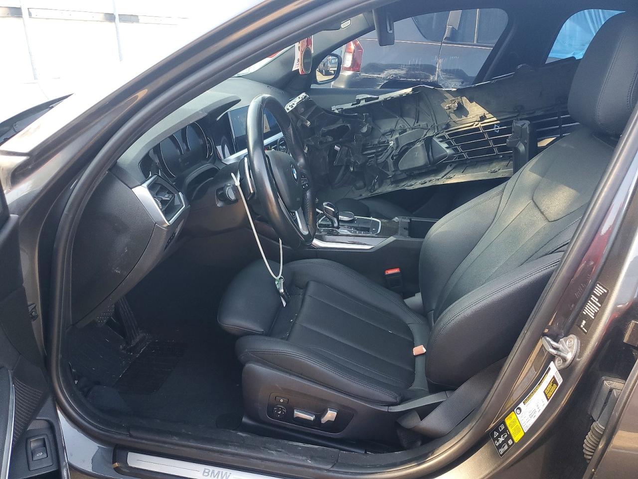 BMW 330 XI 2019