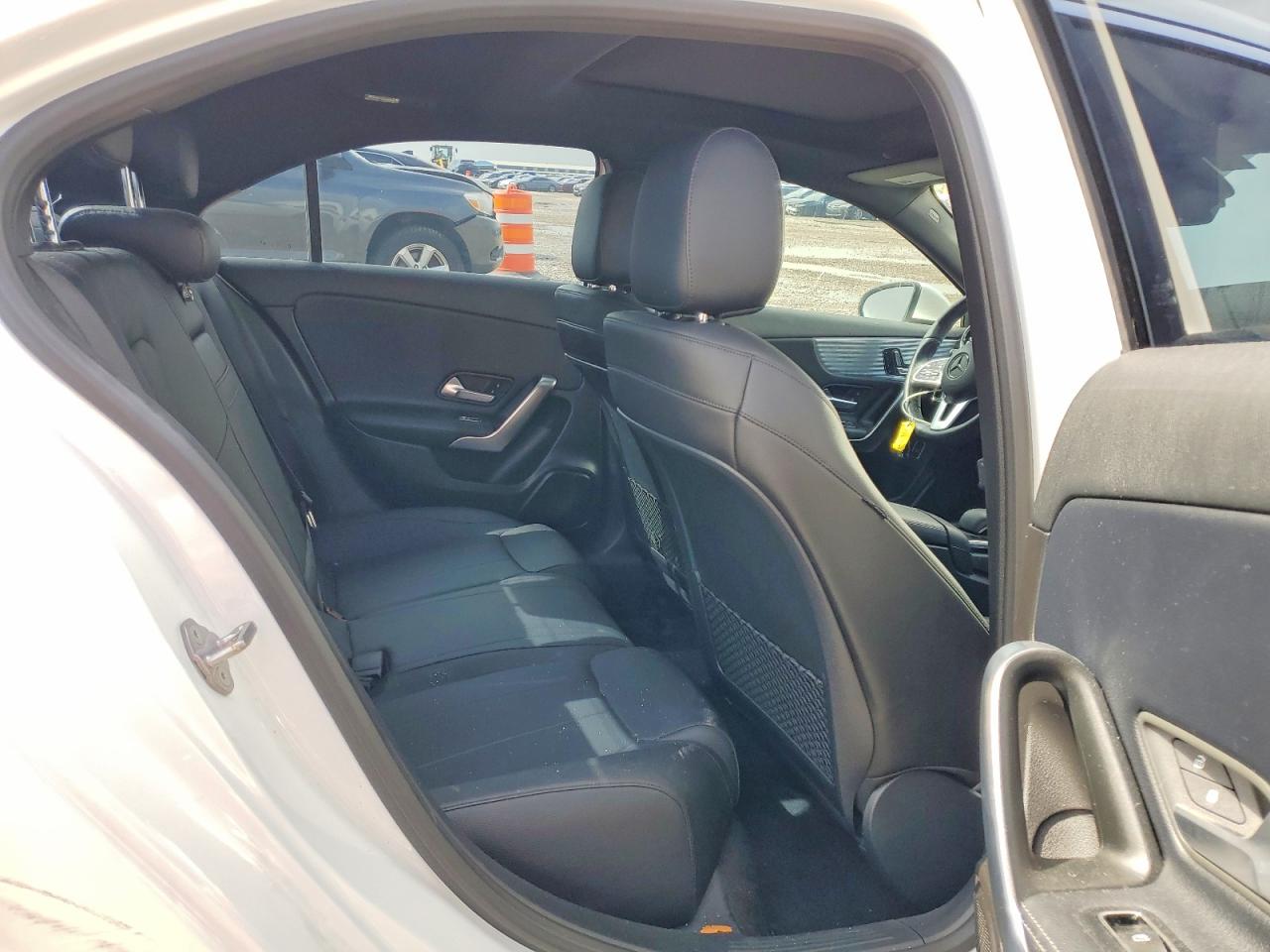MERCEDES-BENZ A 220 2018