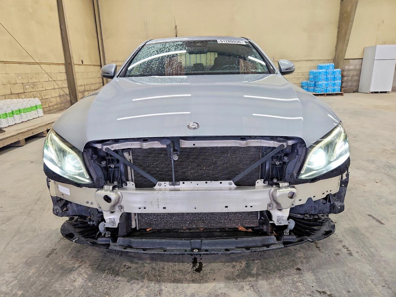 MERCEDES-BENZ E 300 2016