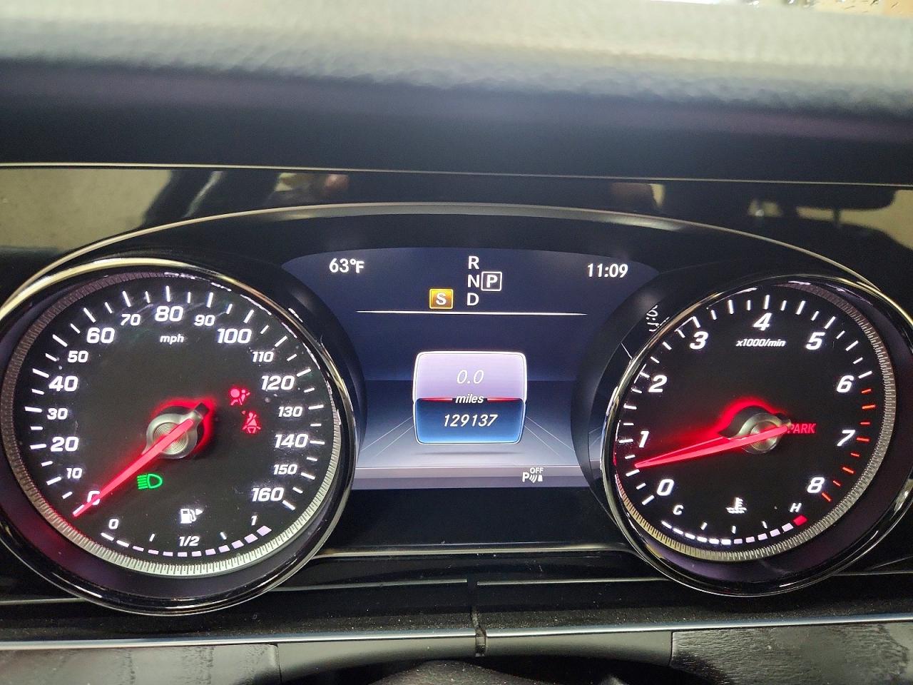 MERCEDES-BENZ E 300 2016