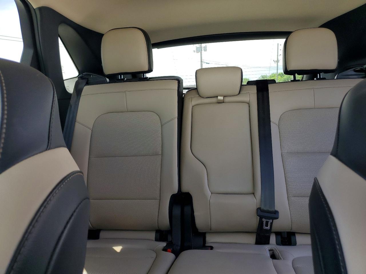 FORD ESCAPE SEL 2019