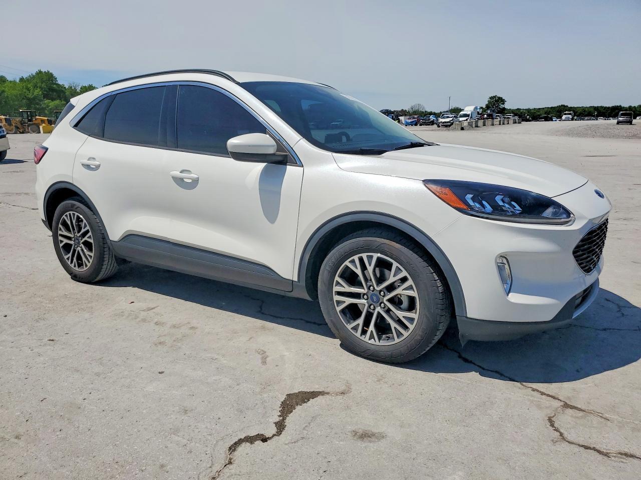 FORD ESCAPE SEL 2019