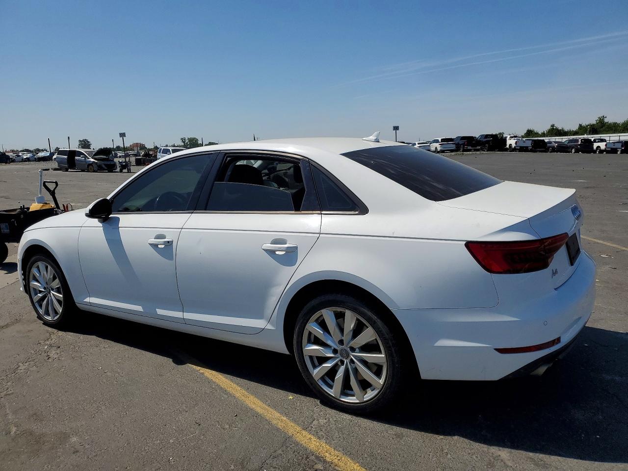 AUDI A4 PREMIUM 2016