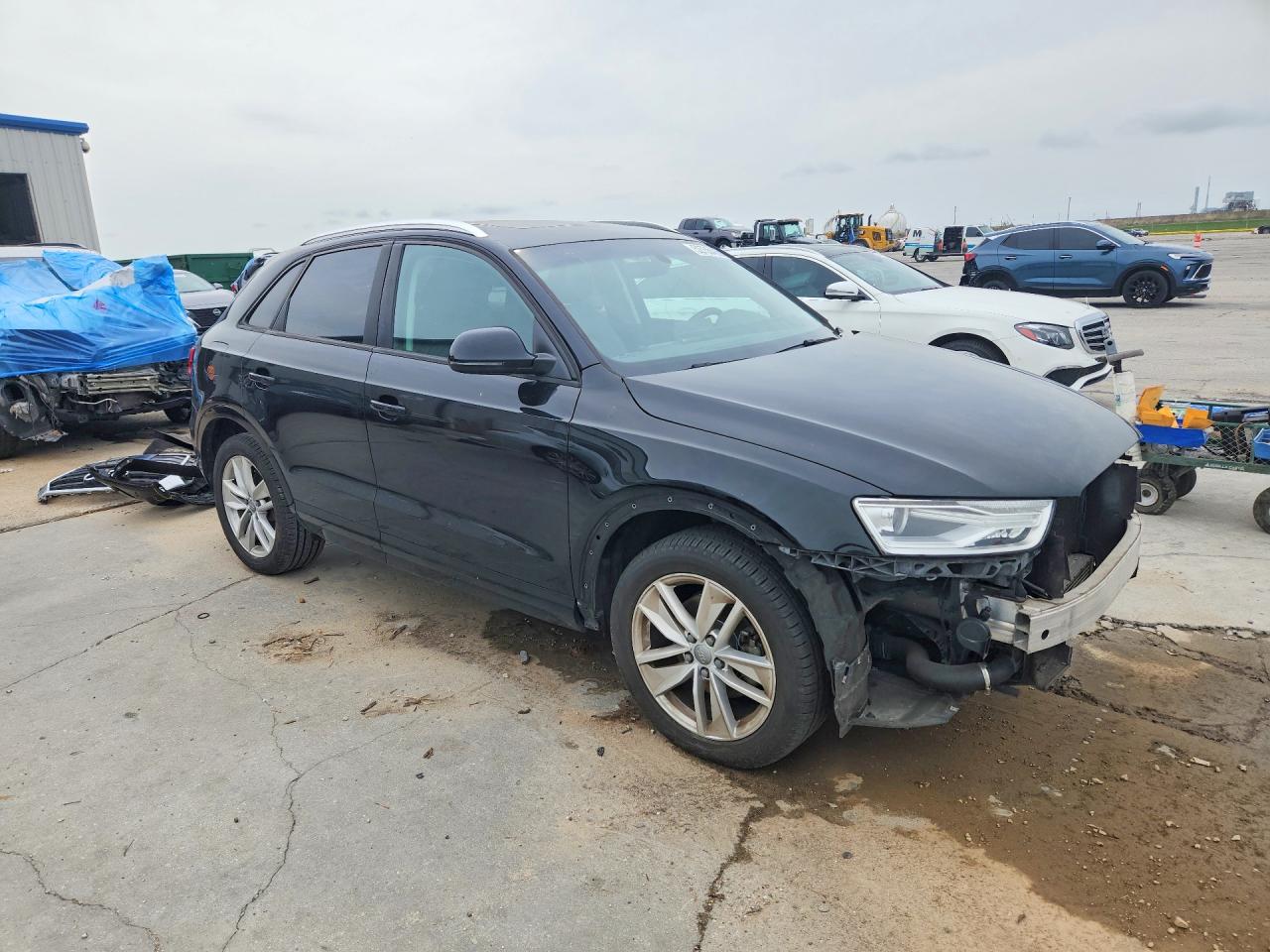 AUDI Q3 PREMIUM 2016