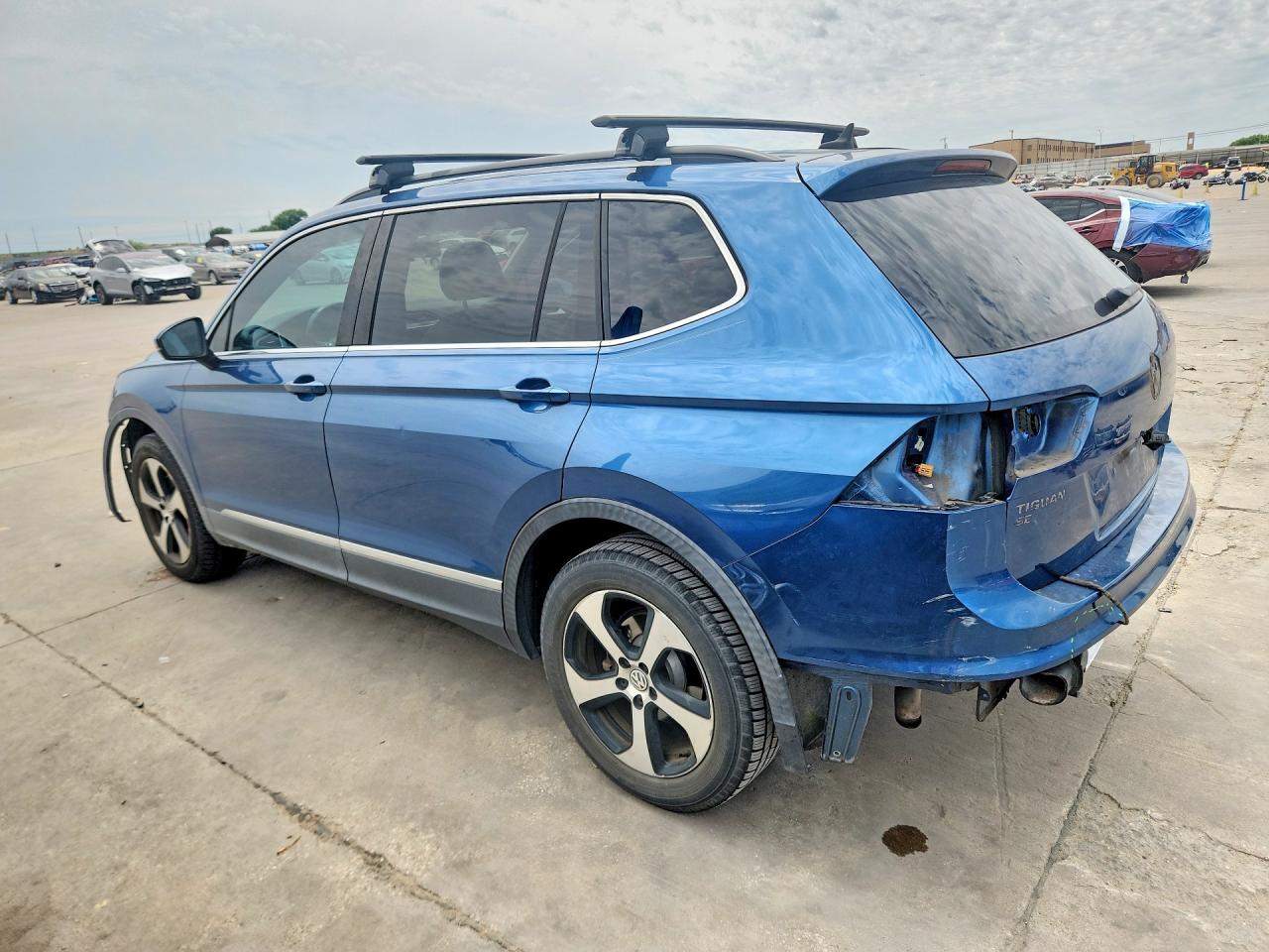 VOLKSWAGEN TIGUAN SE 2017