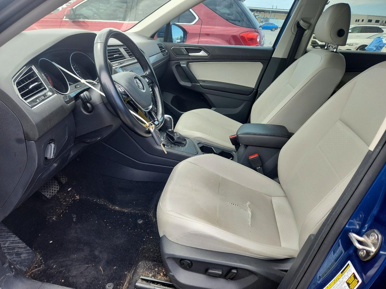 VOLKSWAGEN TIGUAN SE 2017