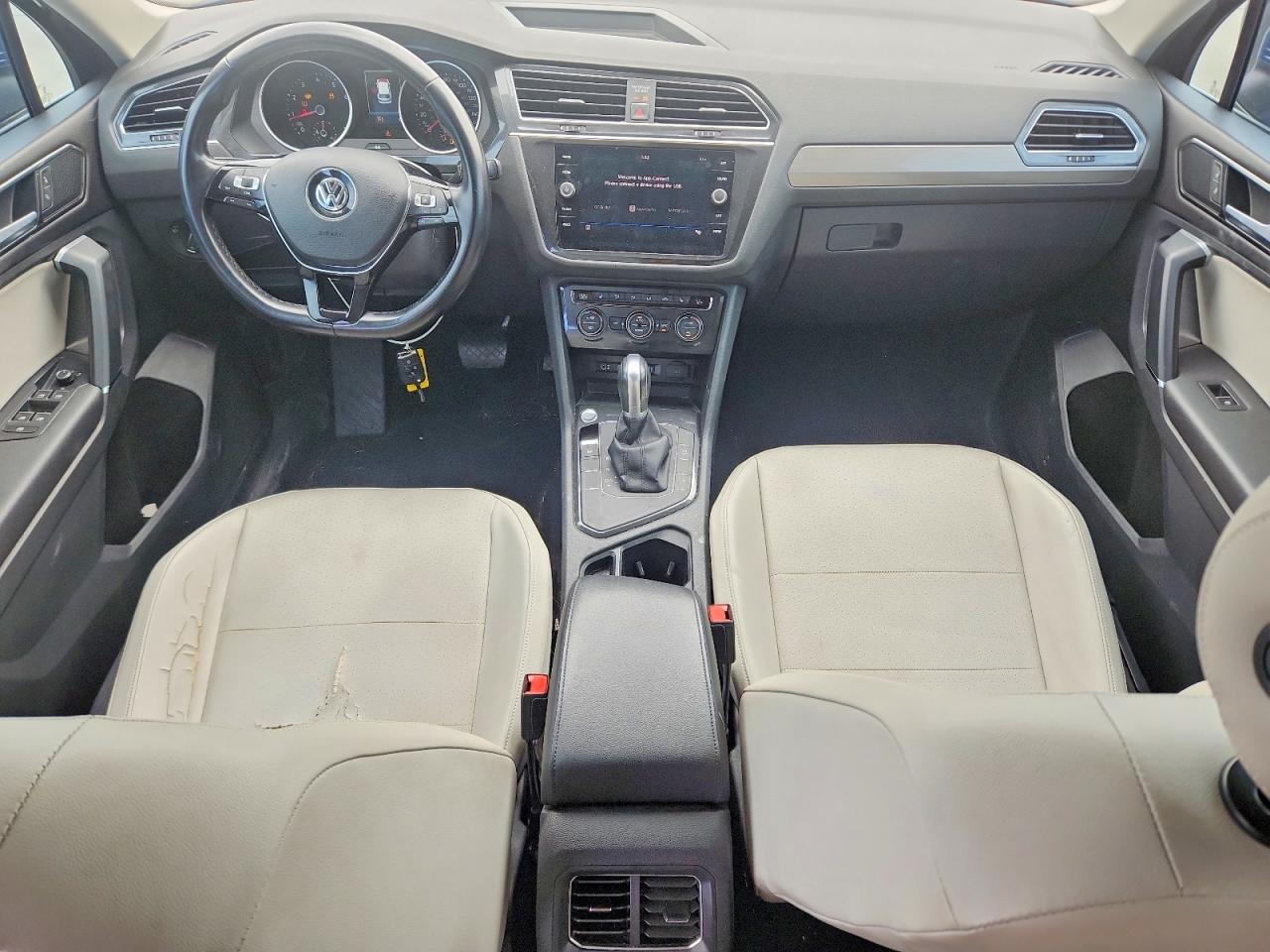 VOLKSWAGEN TIGUAN SE 2017