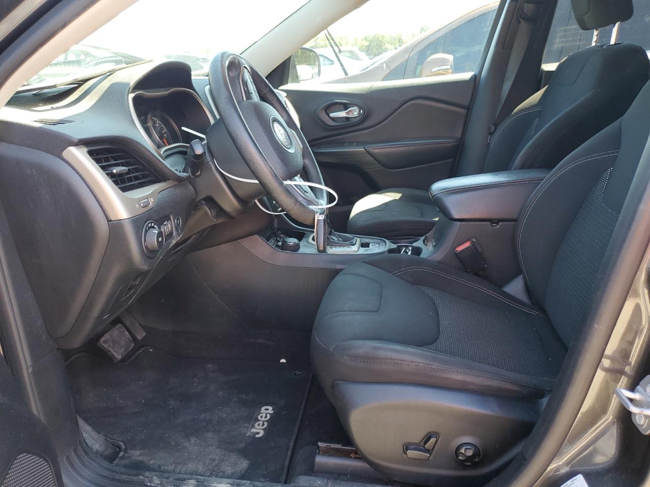 JEEP CHEROKEE LATITUDE 2016