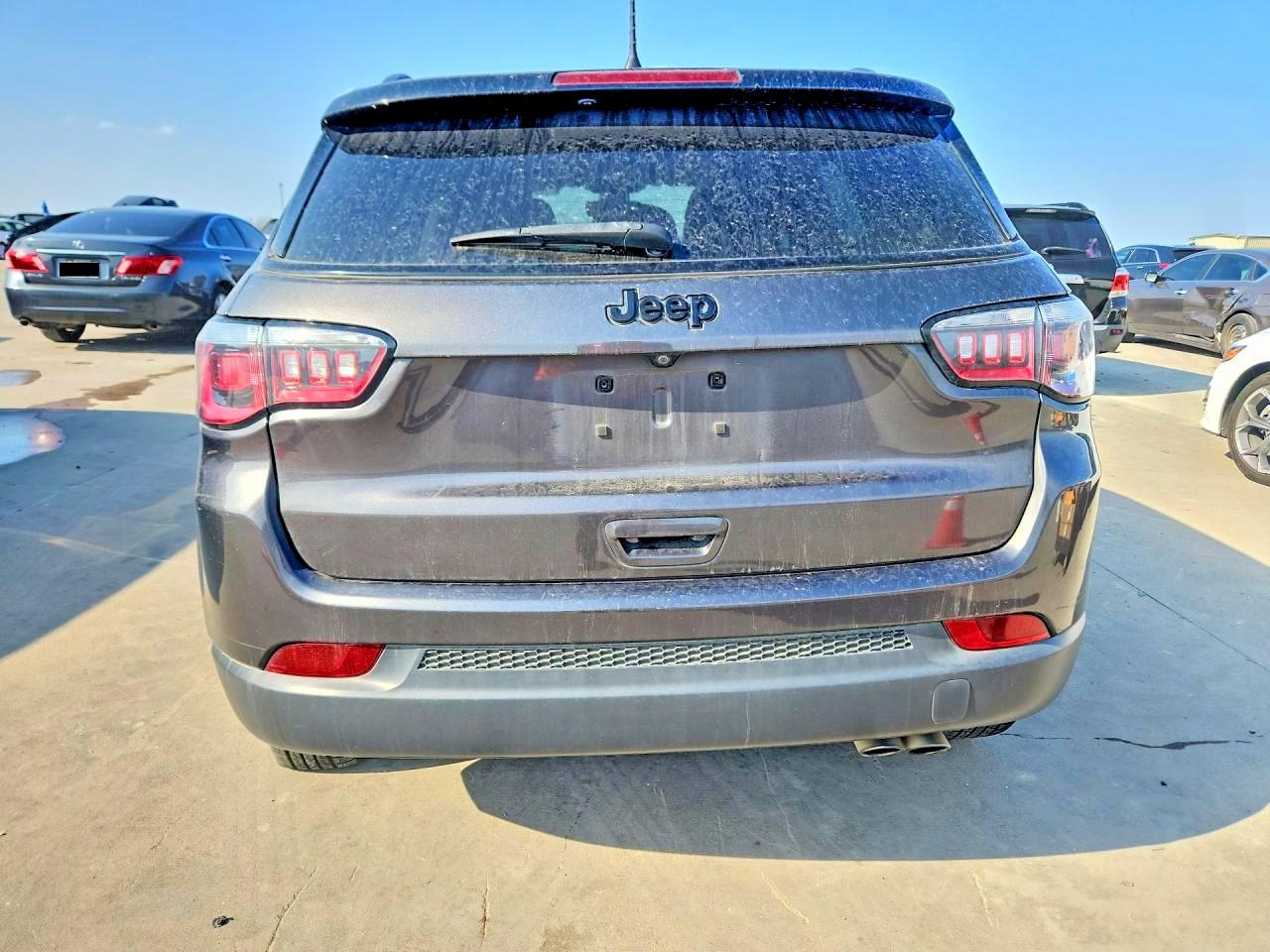 JEEP COMPASS LATITUDE 2018