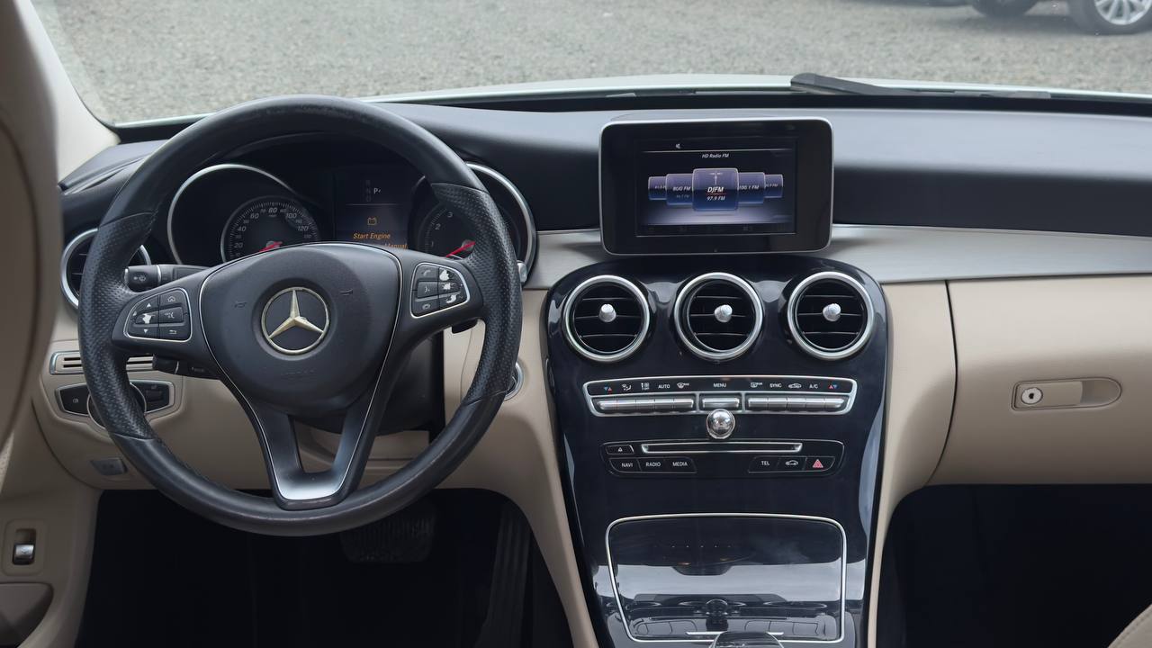 MERCEDES-BENZ C 300 2016