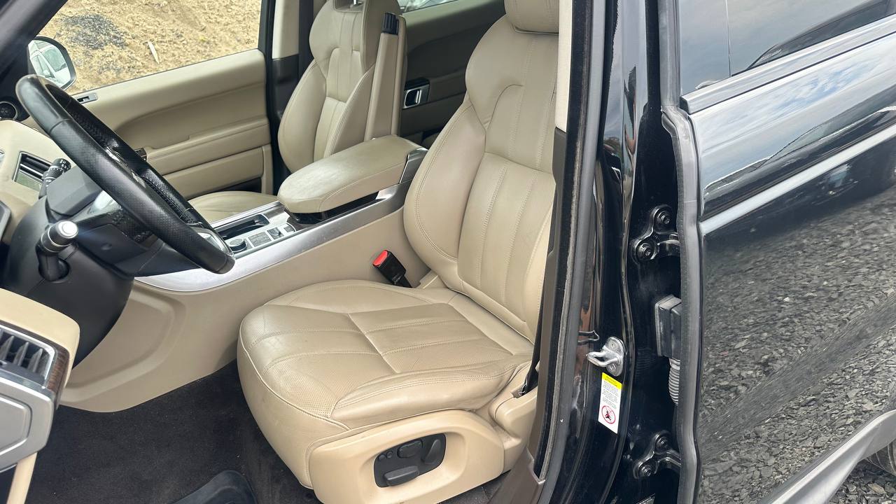 LAND ROVER RANGE ROVER SPORT SE 2014