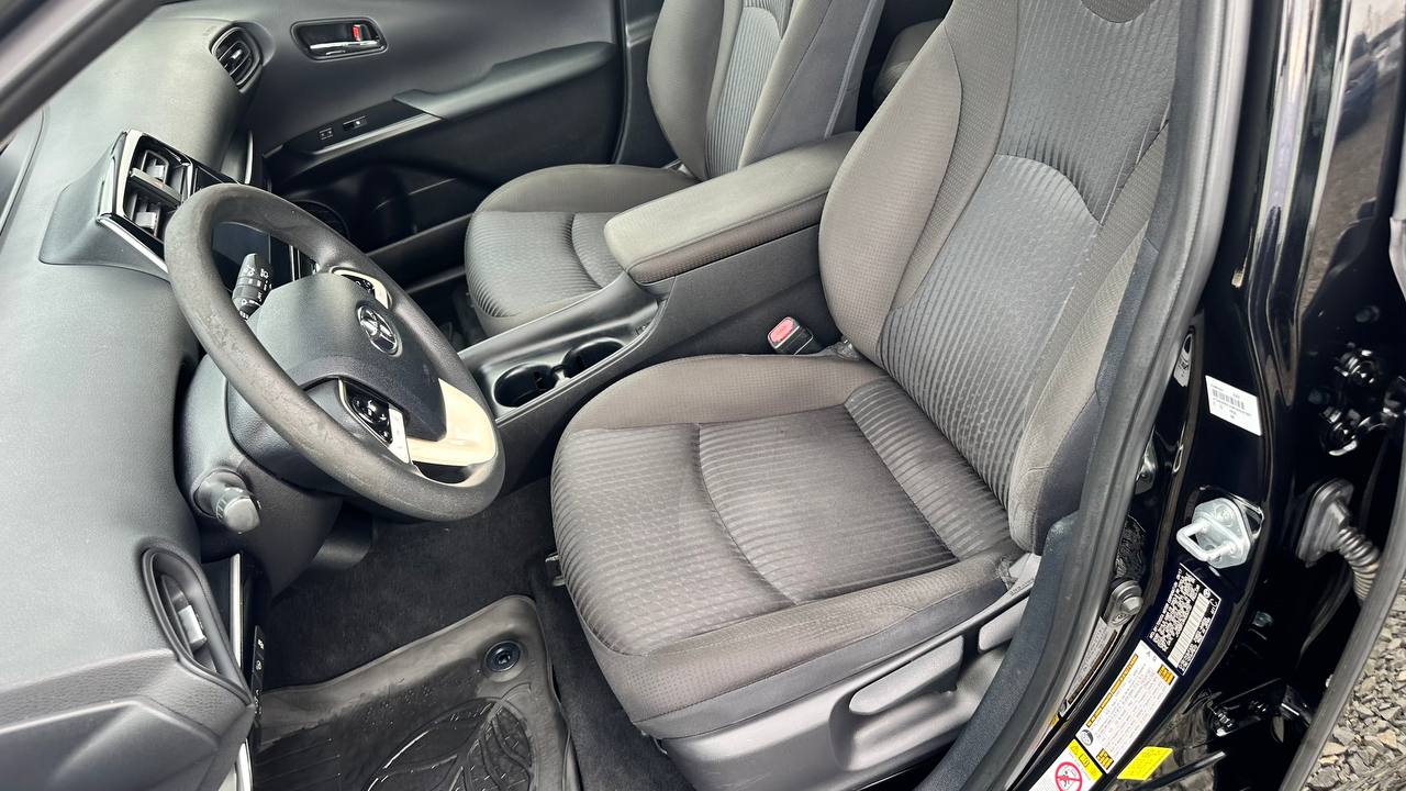 TOYOTA PRIUS TWO 2017
