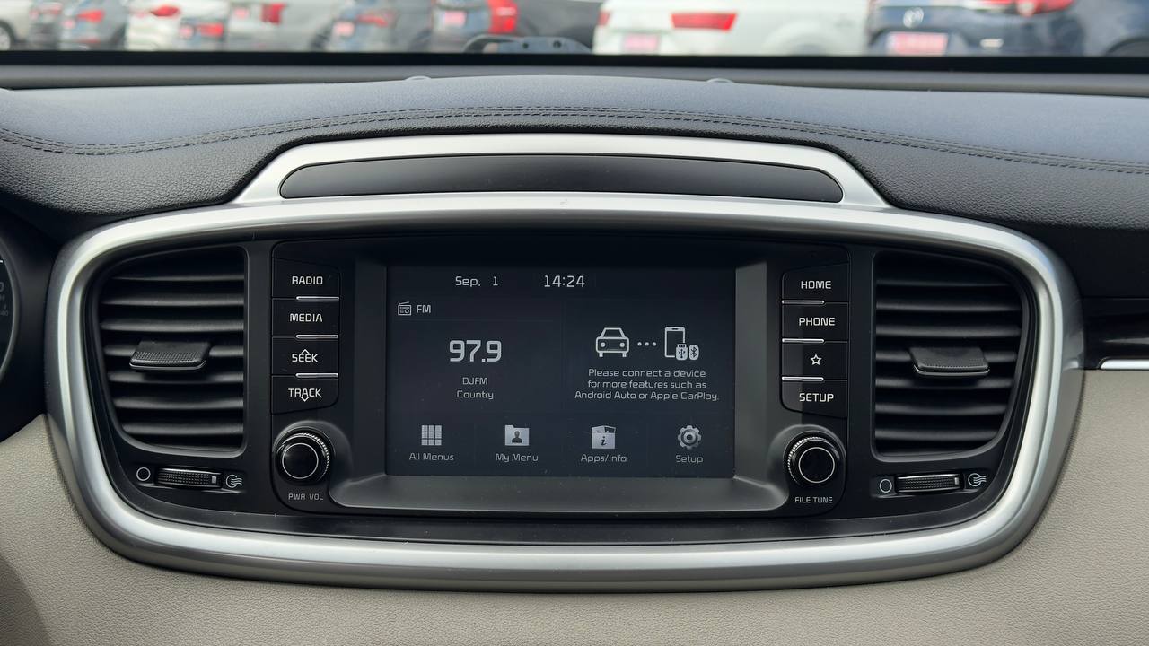 KIA SORENTO LX 2018