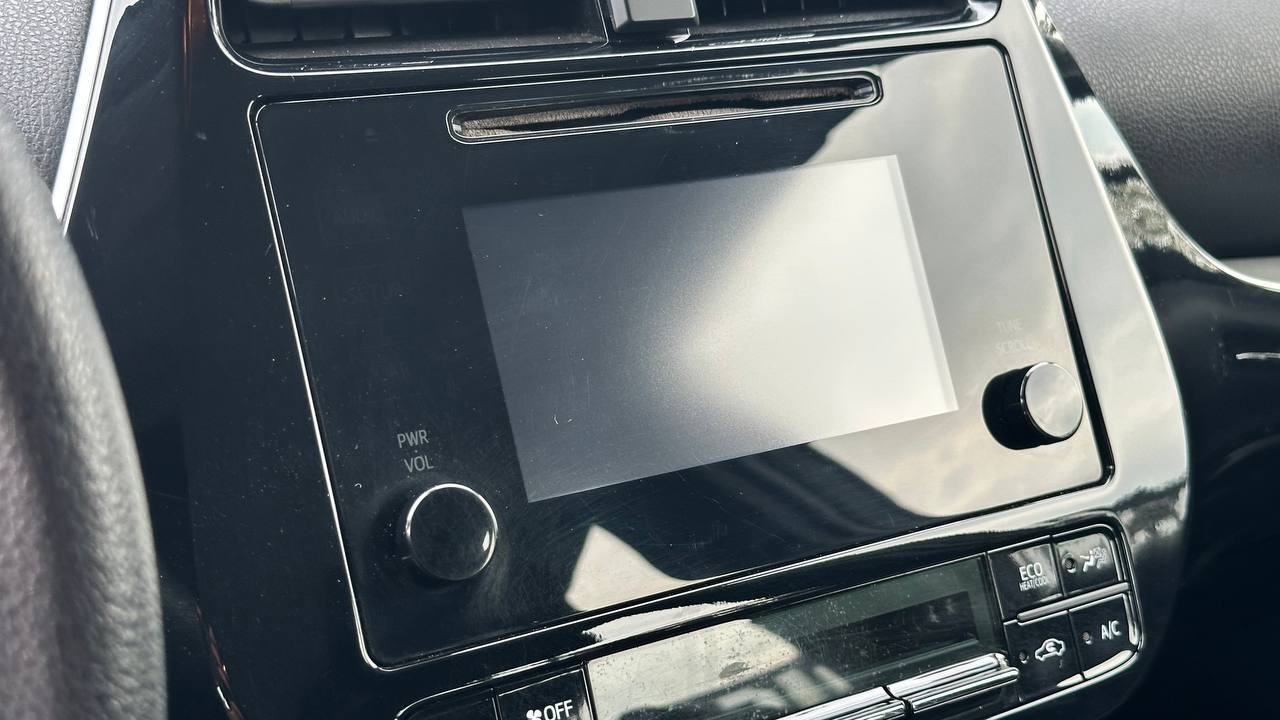 TOYOTA PRIUS TWO 2017