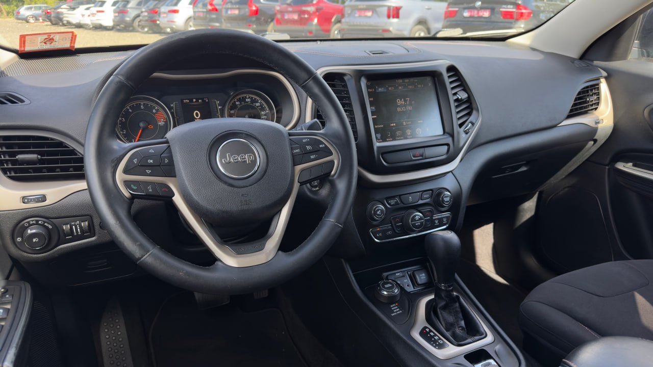 JEEP CHEROKEE LATITUDE 2016