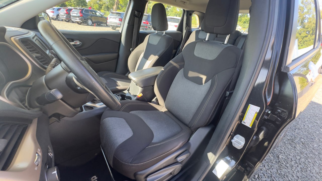 JEEP CHEROKEE SPORT 2015