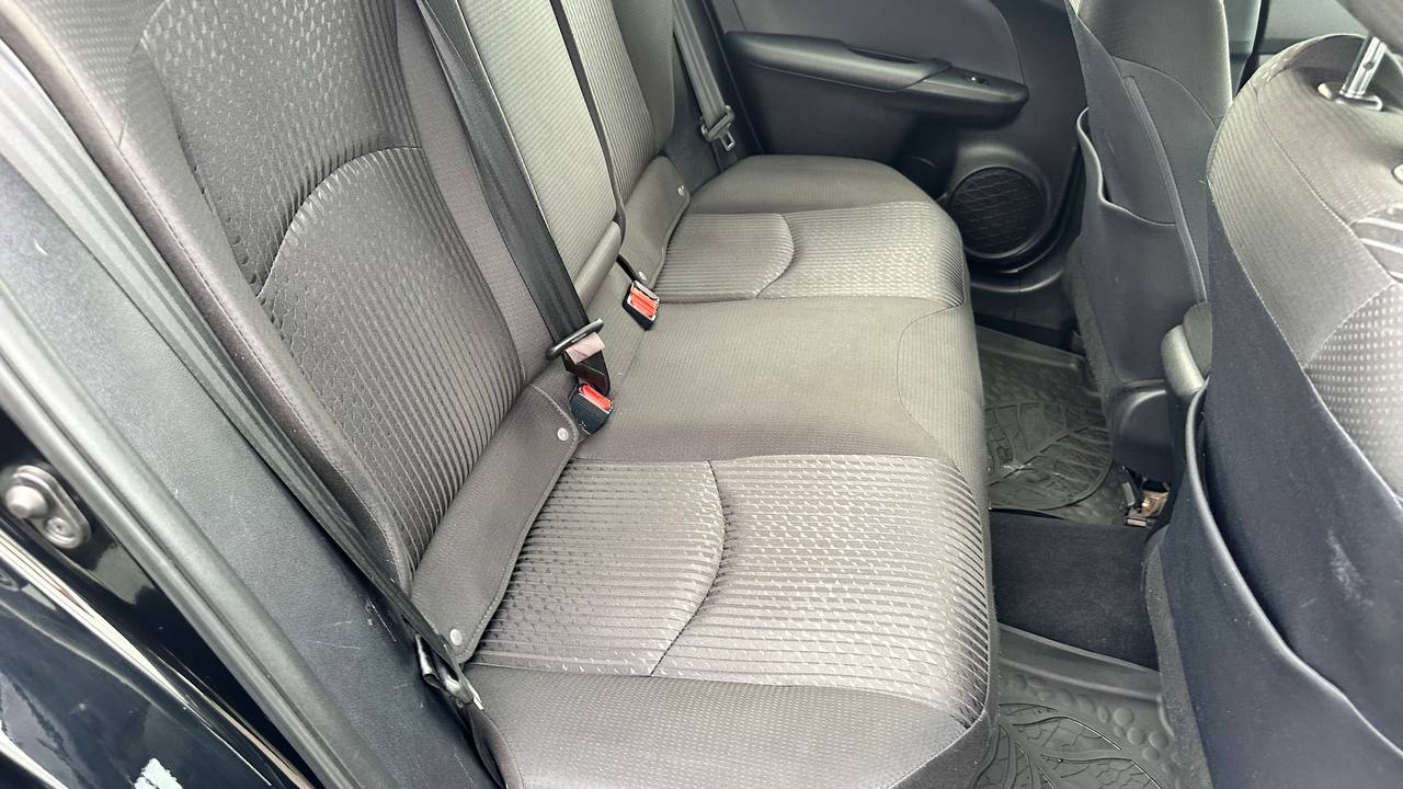 TOYOTA PRIUS TWO 2017
