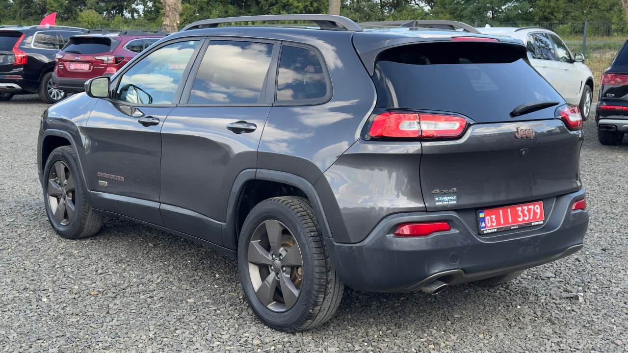 JEEP CHEROKEE LATITUDE 2016