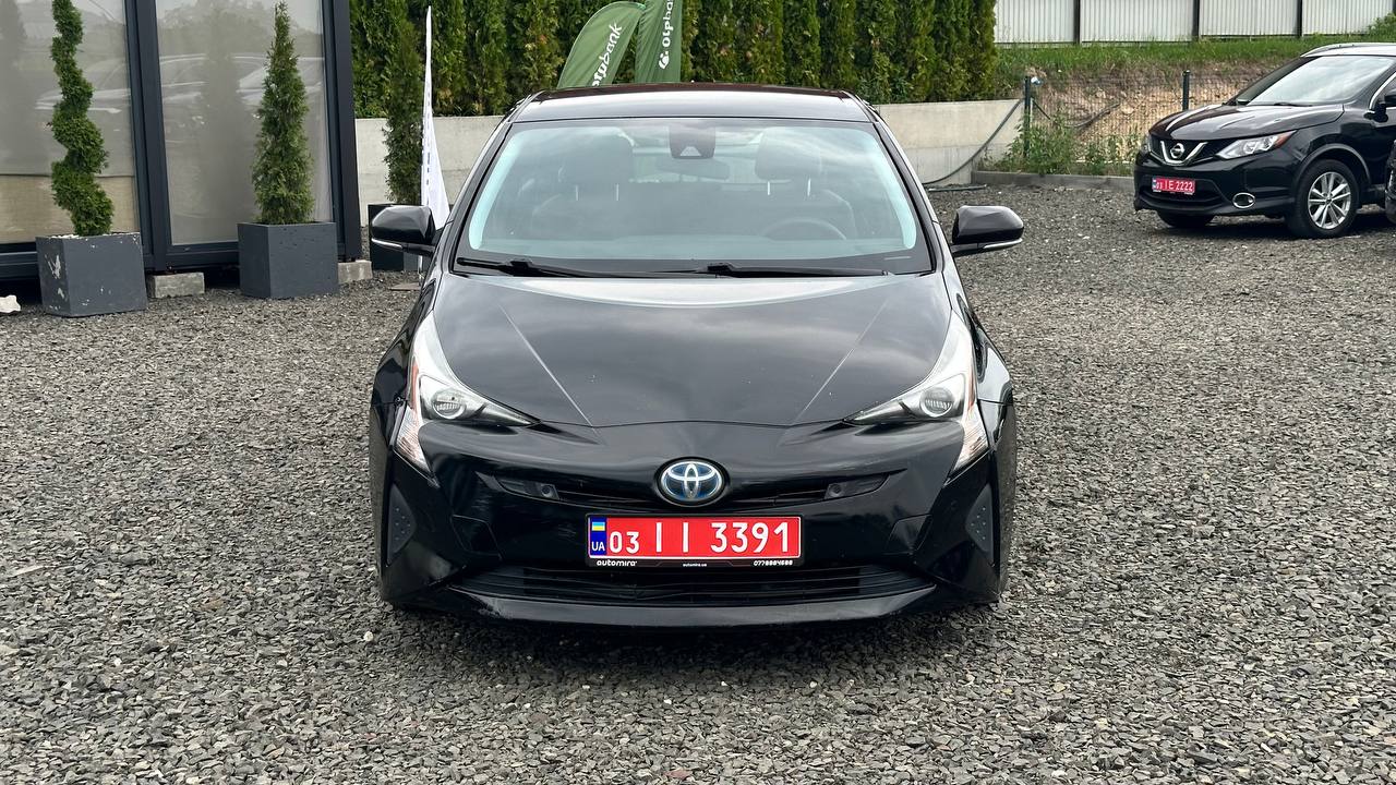 TOYOTA PRIUS TWO 2017