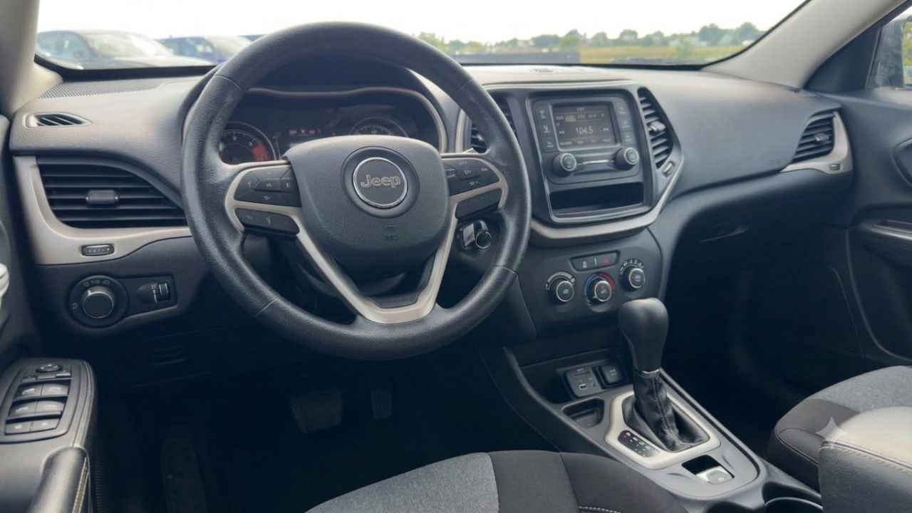 JEEP CHEROKEE SPORT 2015