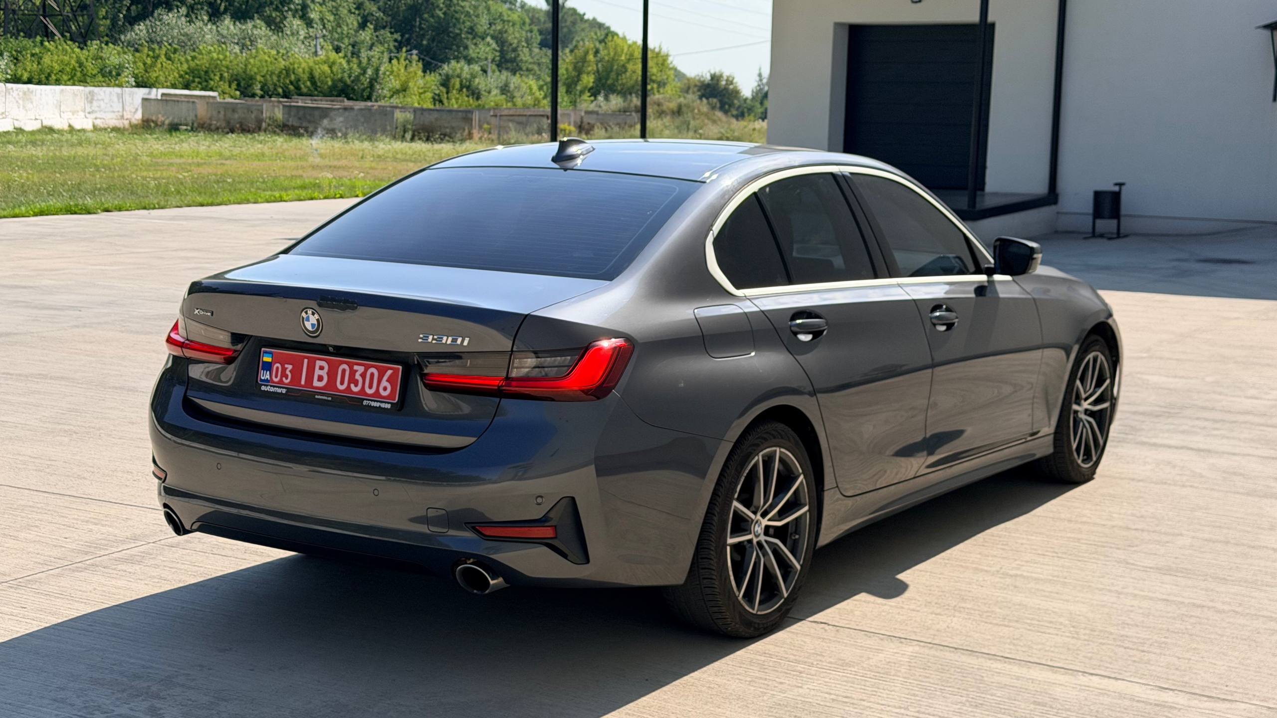 BMW 330 XI 2019
