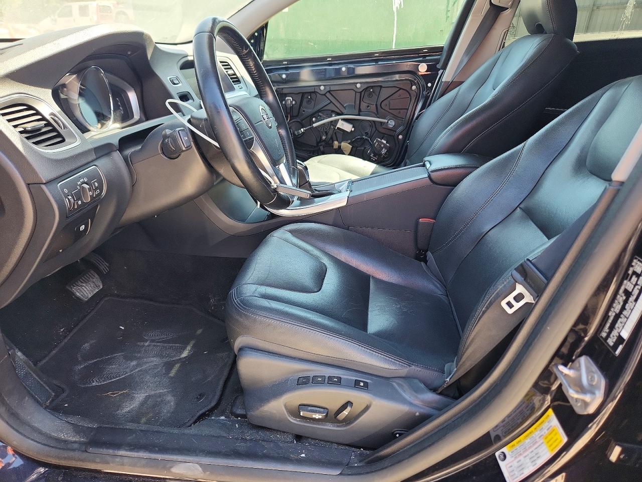 VOLVO V60 T5 PREMIER 2015