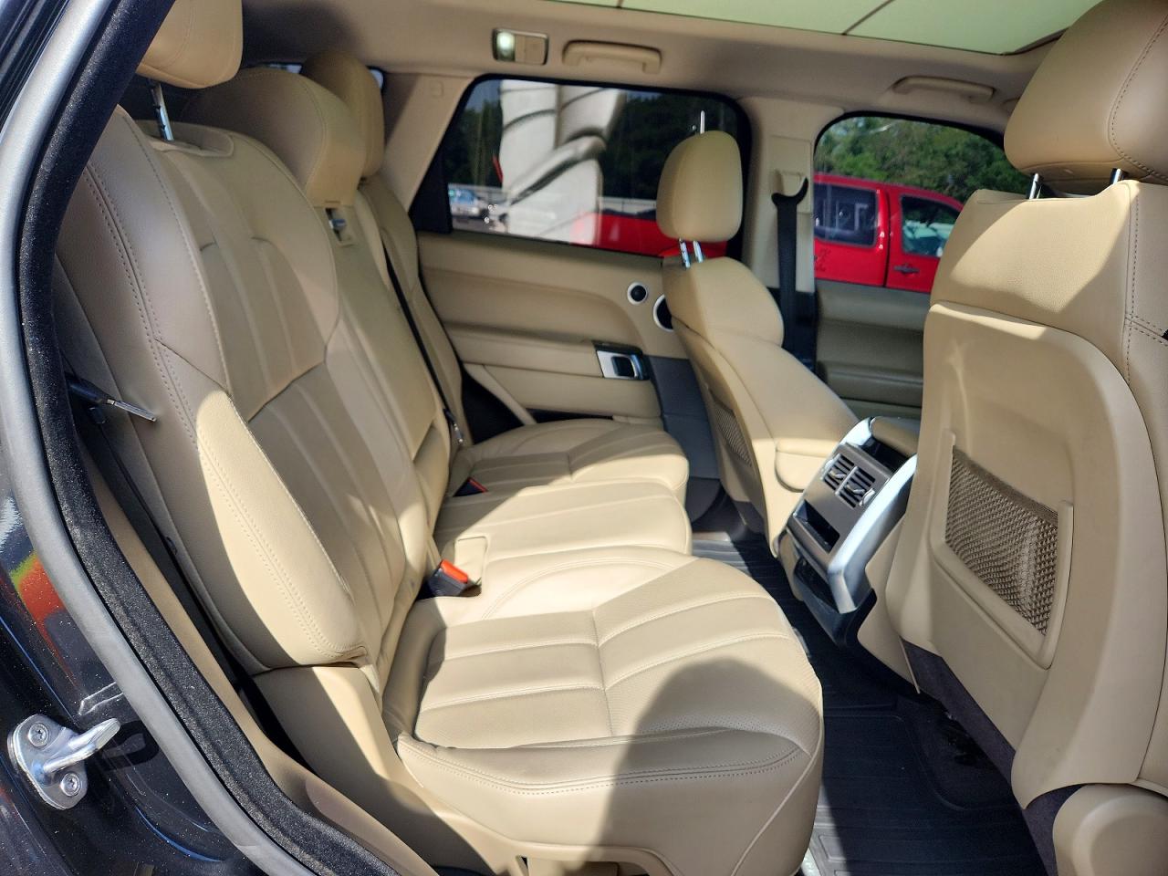 LAND ROVER RANGE ROVER SPORT SE 2016