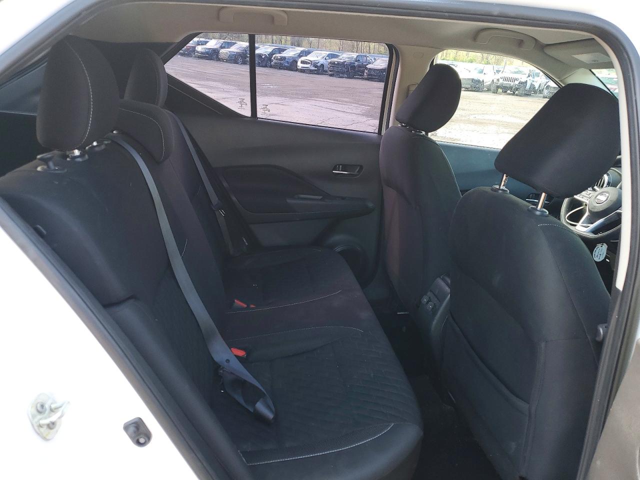 NISSAN KICKS SV 2021
