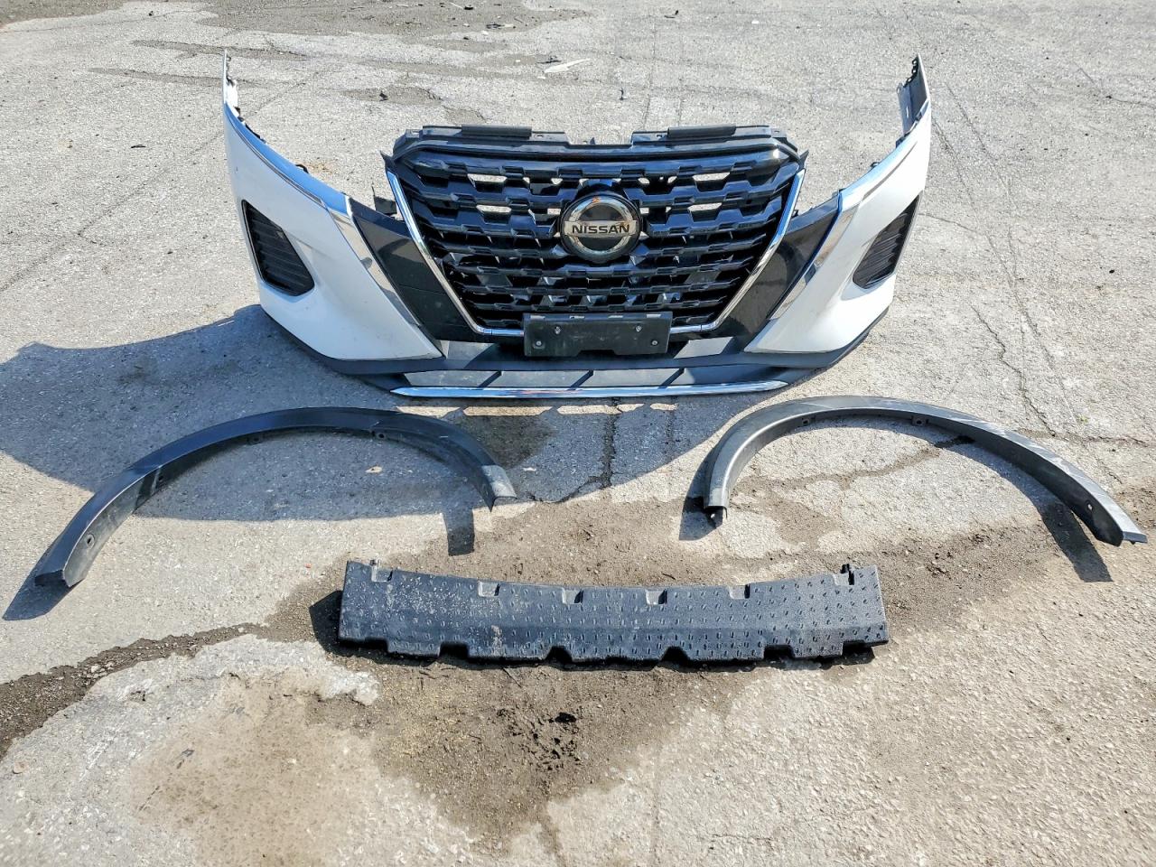 NISSAN KICKS SV 2021