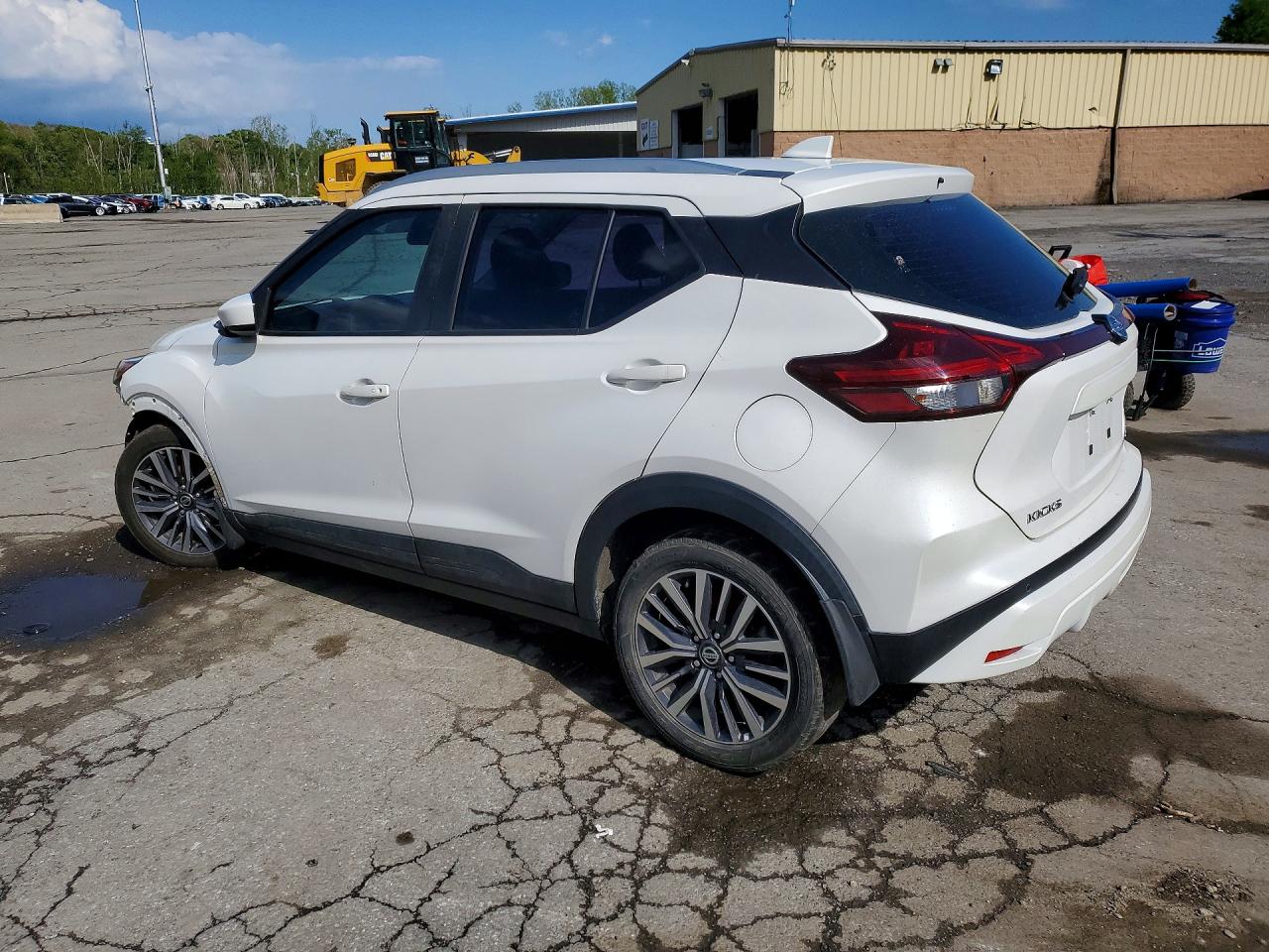 NISSAN KICKS SV 2021