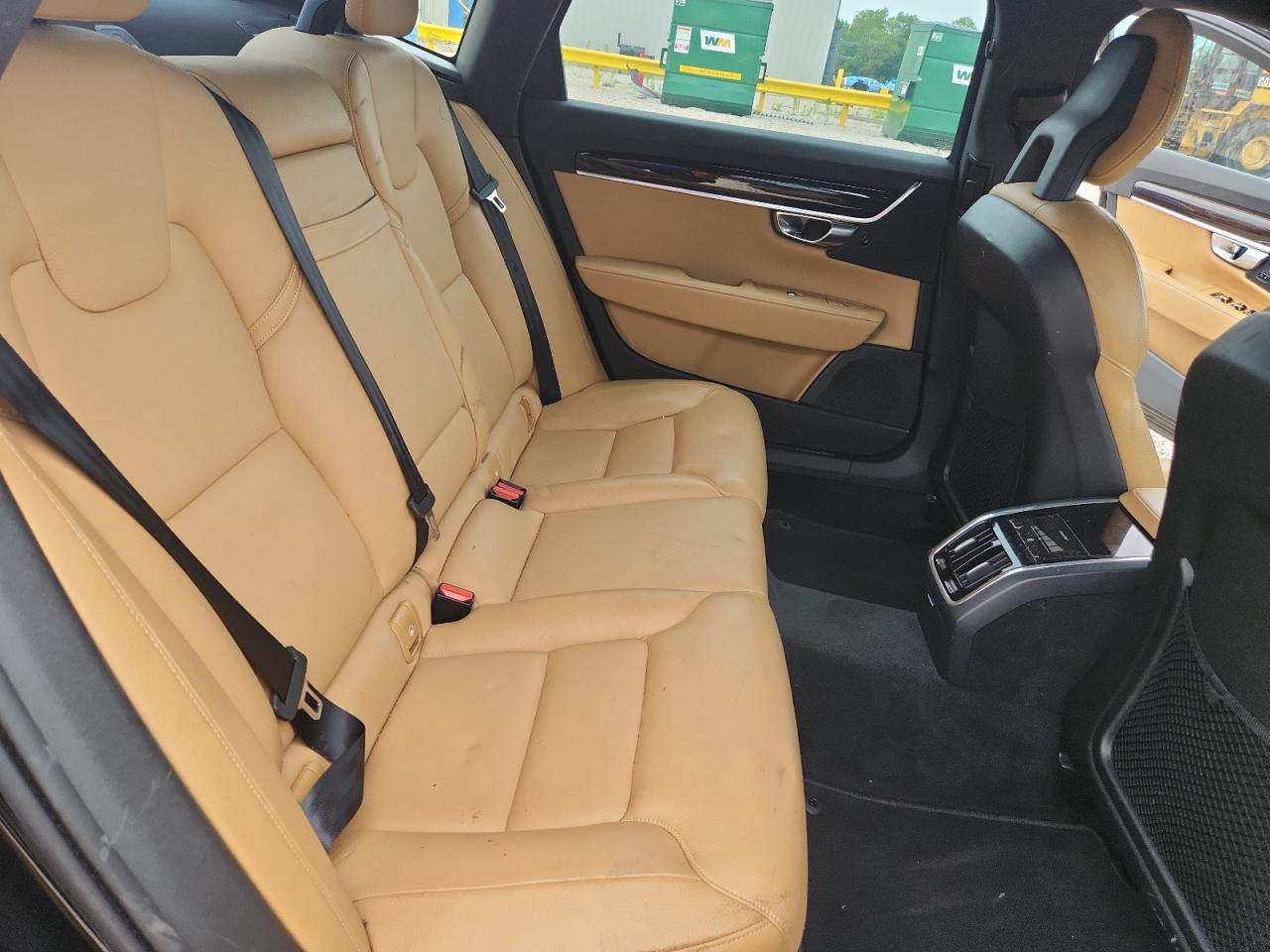 VOLVO S90 T5 MOMENTUM 2017