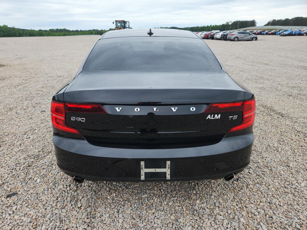 VOLVO S90 T5 MOMENTUM 2017