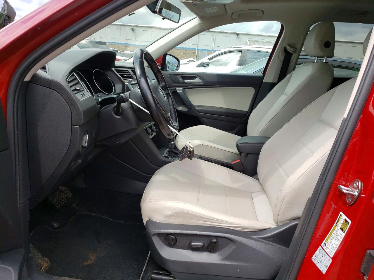 VOLKSWAGEN TIGUAN SE 2018