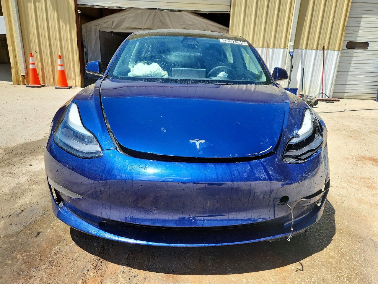 TESLA MODEL 3 2022