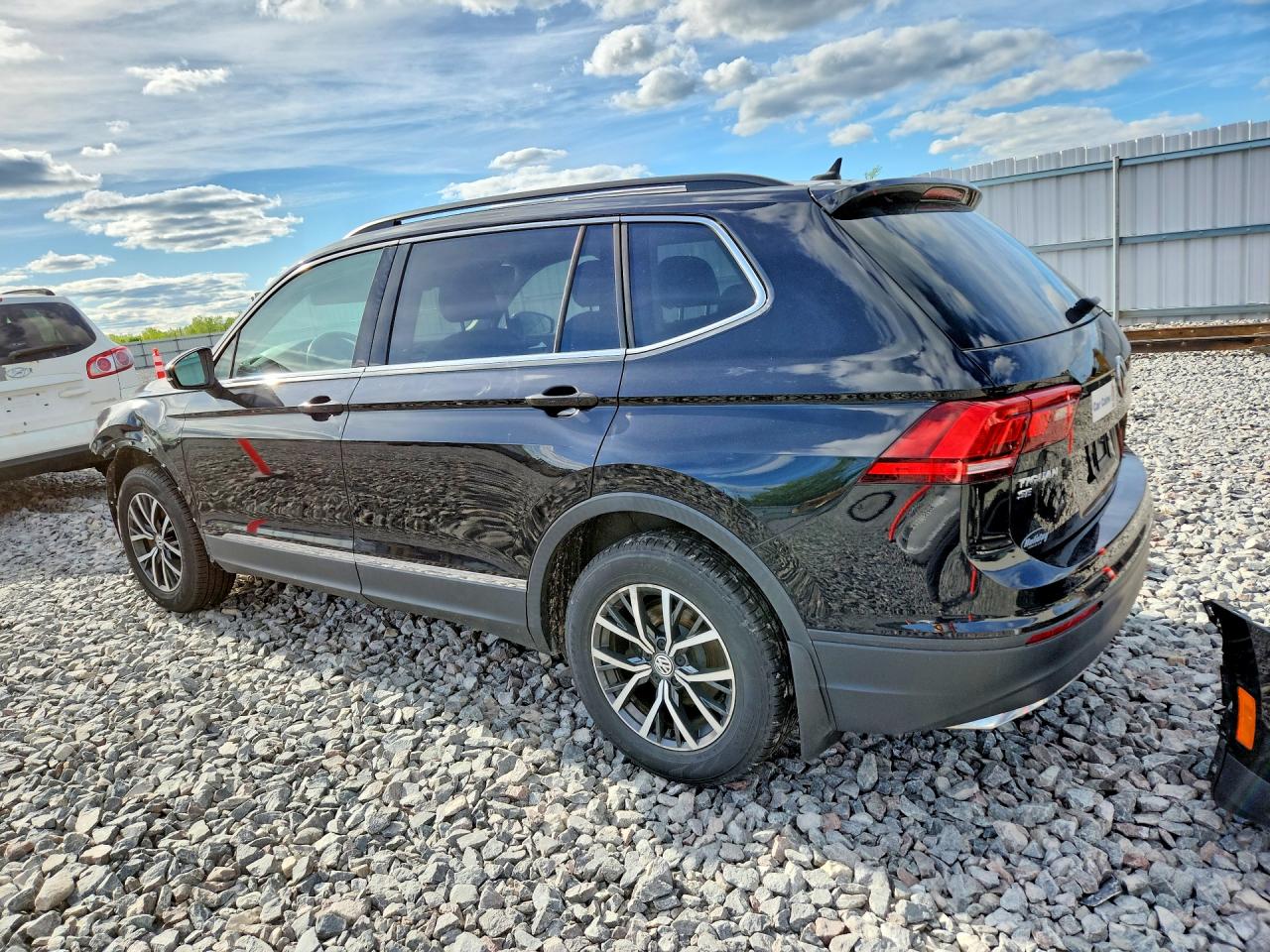 VOLKSWAGEN TIGUAN SE 2017