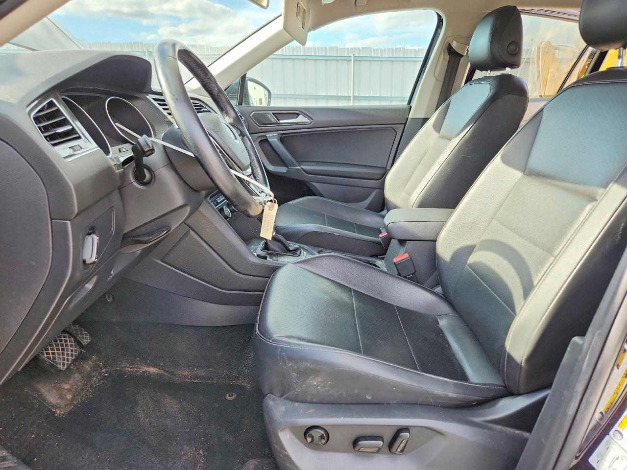 VOLKSWAGEN TIGUAN SE 2017