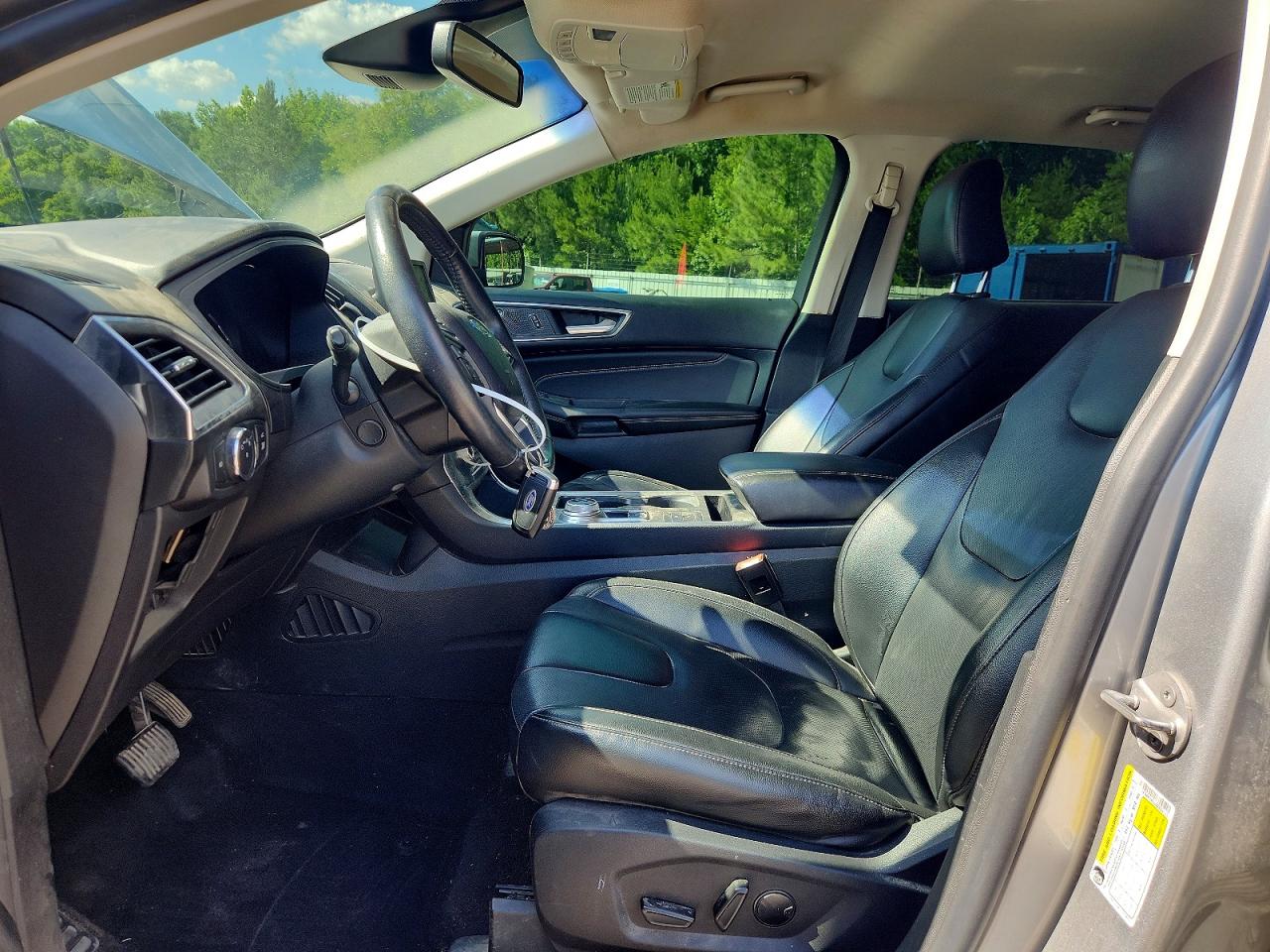 FORD EDGE TITANIUM 2022