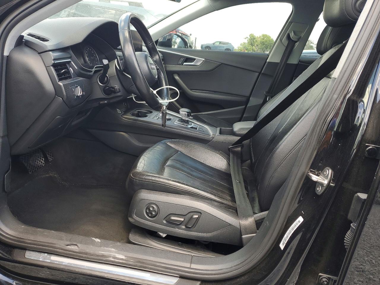 AUDI A4 PREMIUM 2016