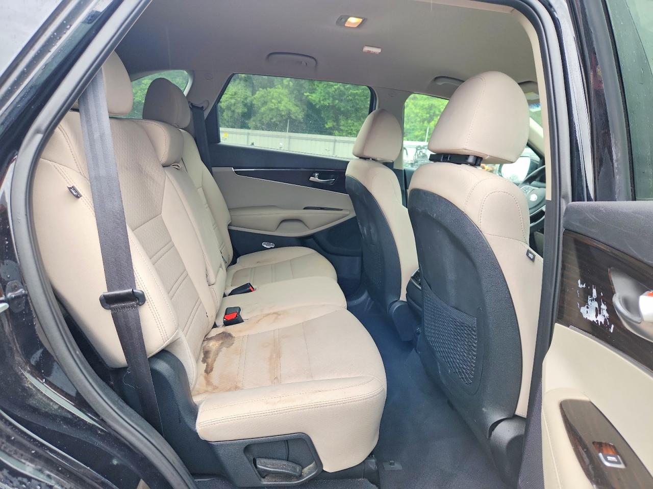 KIA SORENTO LX 2018