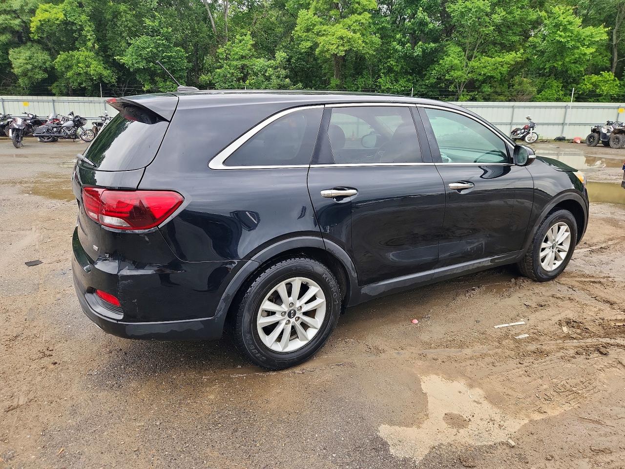 KIA SORENTO LX 2018