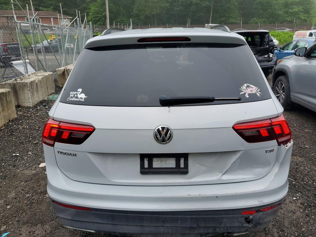 VOLKSWAGEN TIGUAN S 2017