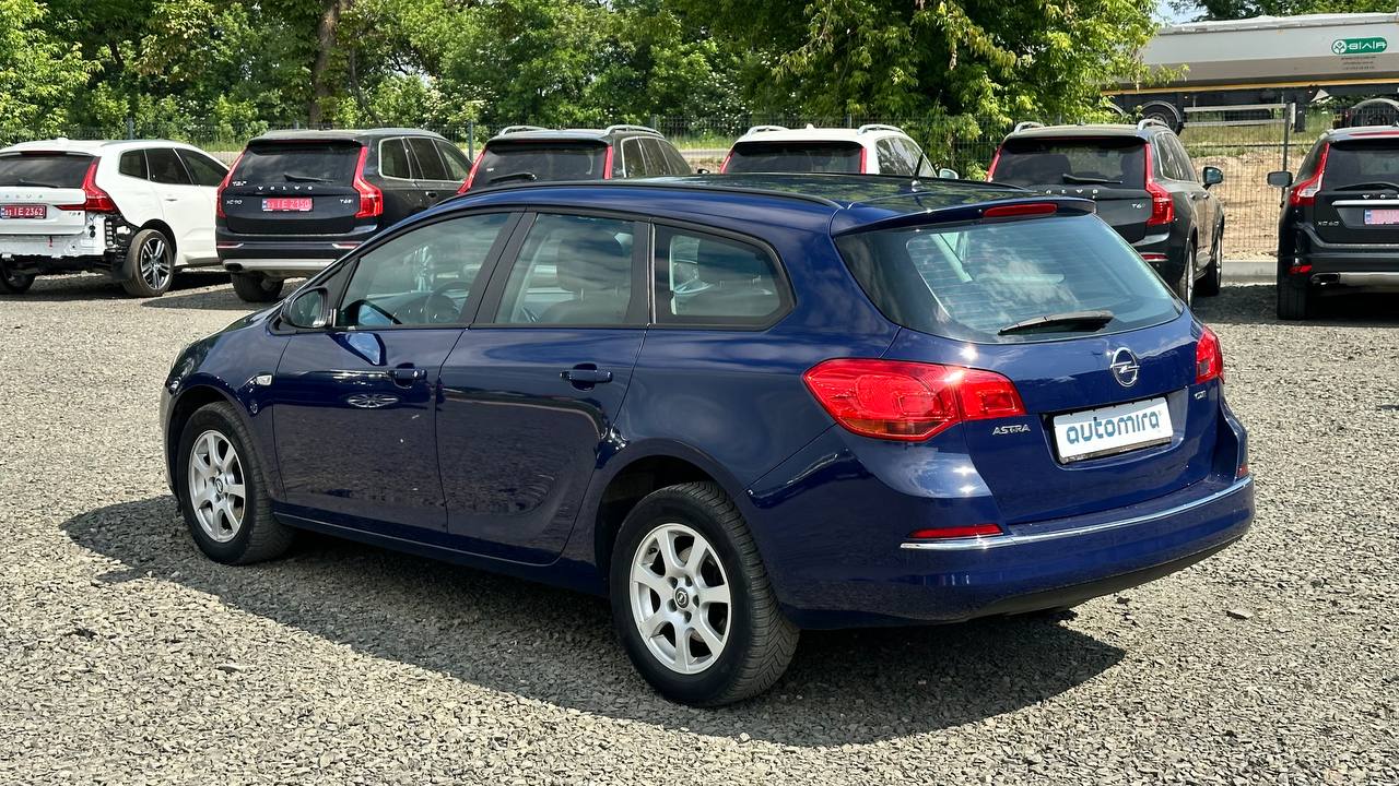 OPEL ASTRA J 2015