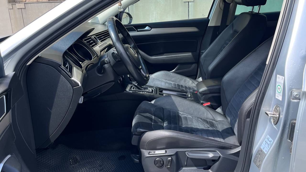 VOLKSWAGEN PASSAT 2018