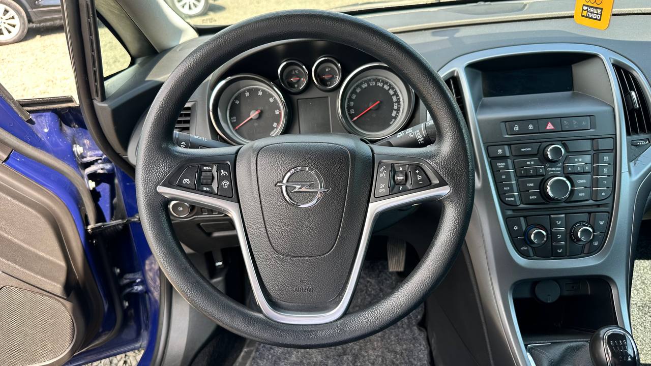 OPEL ASTRA J 2015