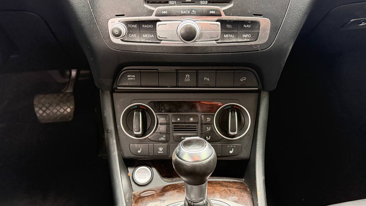 AUDI Q3 PRESTIGE 2015